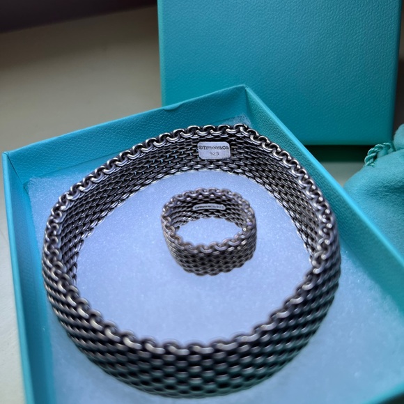 Tiffany & Co. Silver Mesh Bracelet and Ring set - Picture 3 of 15